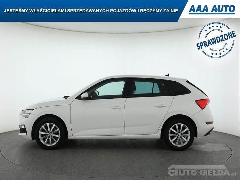 Używany Skoda Scala 2021 Biały Hatchback