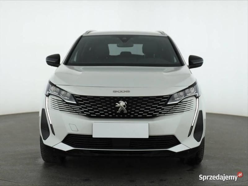 Używany Peugeot 5008 2023 Biały SUV