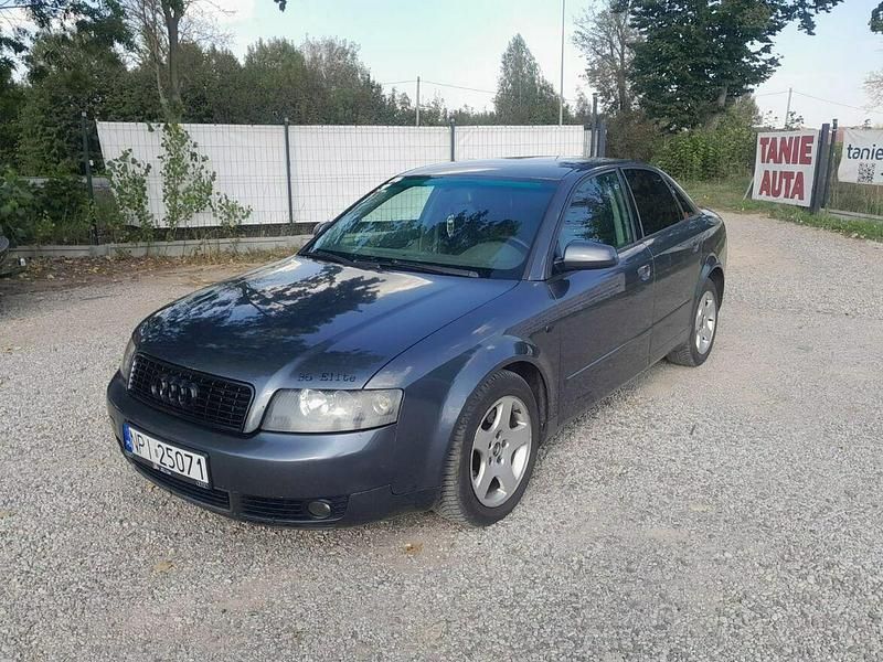 Szary (metalik) Używany 2004 Audi A4 Sedan/Limuzyna | 5699 zł - Obraz 1/4