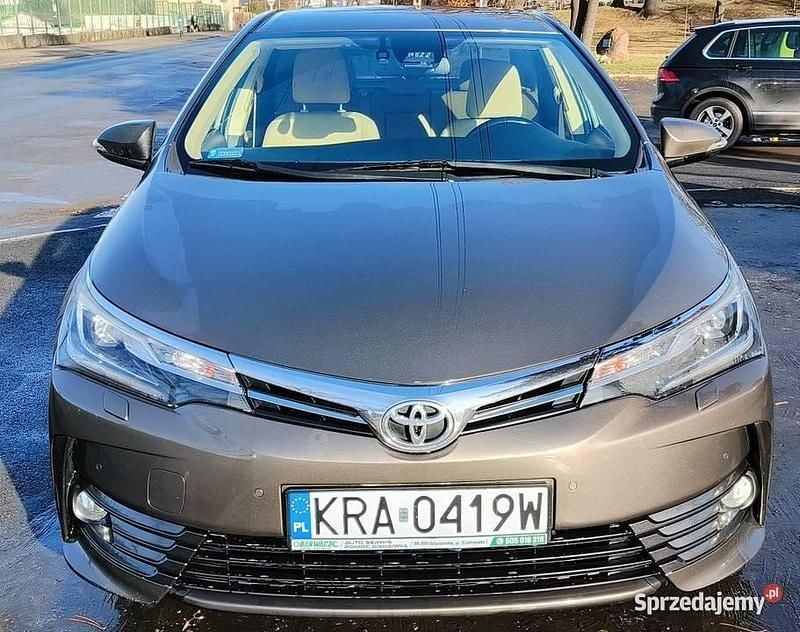 Używany 2017 Toyota Corolla Business Edition | 23 900 zł (Super Cena) - Obraz 1/4