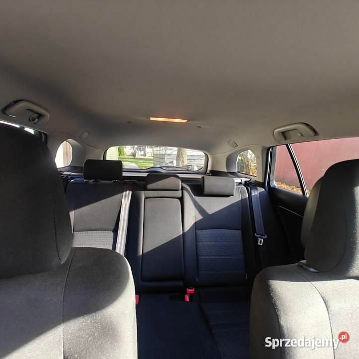 Używany 2012 Toyota Avensis | 34 200 zł (Dość drogi) - Obraz 1/4