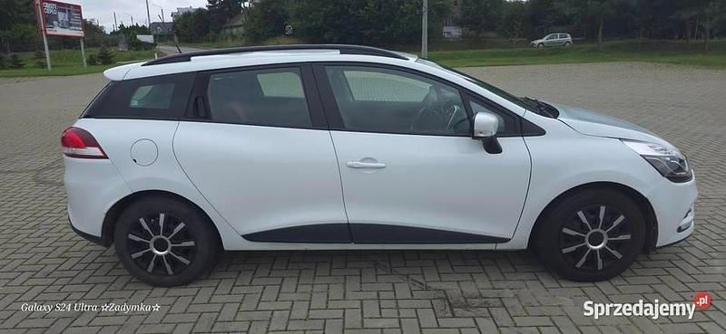 Używany Renault Clio GrandTour 90 KM (66 kW) 2018 Biały Kombi