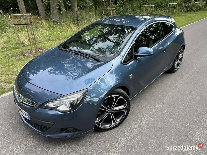 Niebieski Używany 2013 Opel Astra GTC OPC Coupe | 34 900 zł (Uczciwa cena) - Obraz 1/4