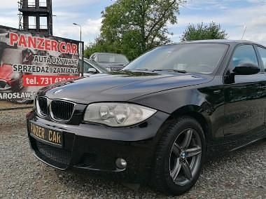Czarny Używany 2005 BMW 116 Hatchback | 11 900 zł (Uczciwa cena) - Obraz 1/4