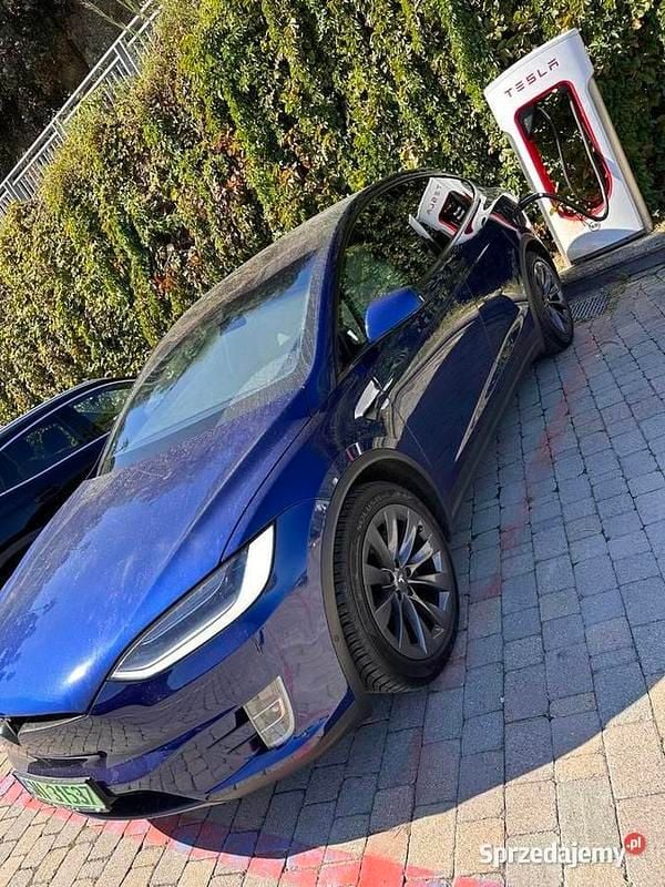 Używany 2020 Tesla Model X SUV | 179 000 zł - Obraz 1/4