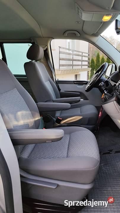 Używany VW Caravelle 2012 Złoty Minivan