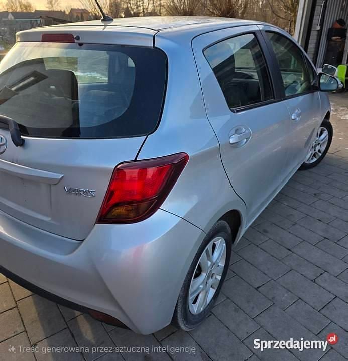 Używany Toyota Yaris 99 KM (72 kW) 2015 Hatchback