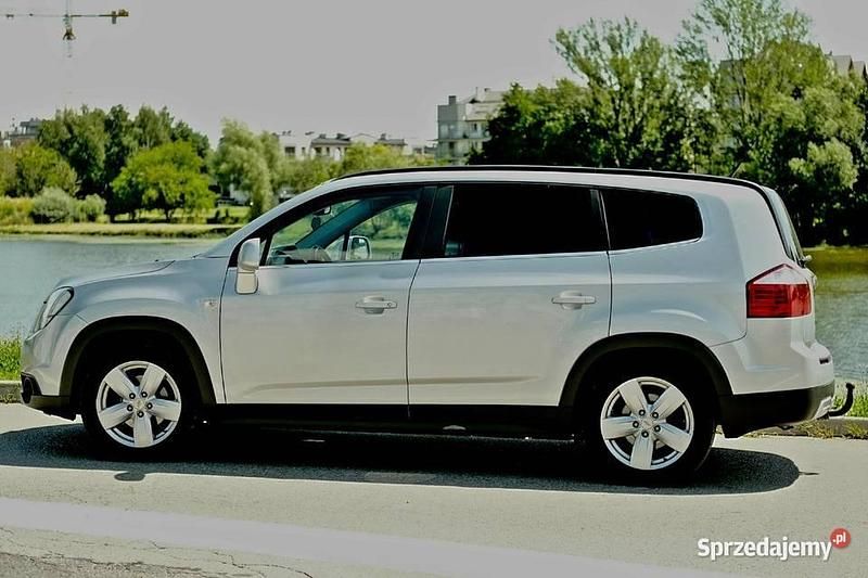 Używany Chevrolet Orlando LTZ 2012 Srebrny Minivan