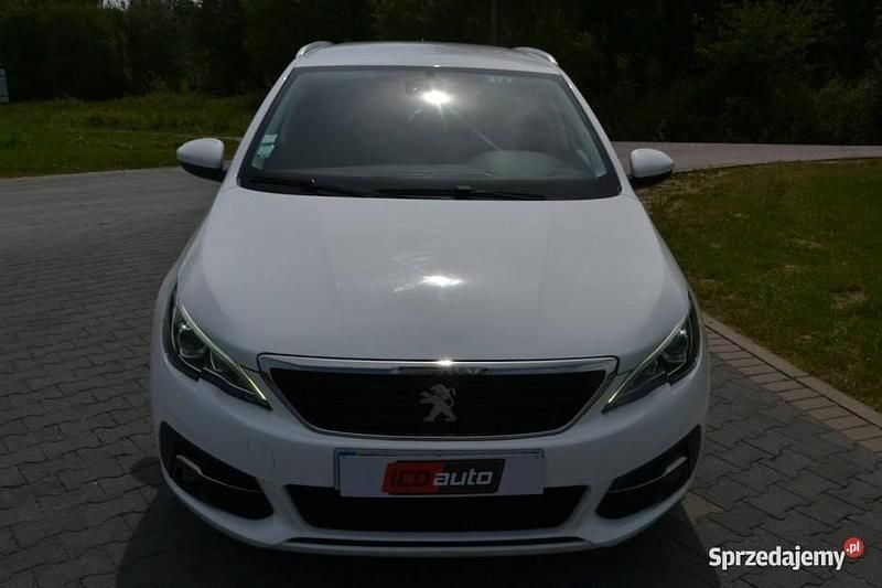 Biały Używany 2020 Peugeot 308 Kombi | 32 800 zł (Dobra cena) - Obraz 1/4