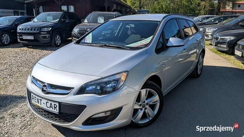 Szary Używany 2013 Opel Astra Kombi | 23 900 zł (Super Cena) - Obraz 1/4