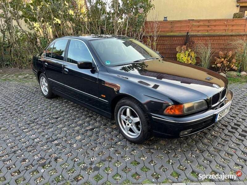 Czarny Używany 1999 BMW 520 Sedan/Limuzyna | 10 900 zł - Obraz 1/4