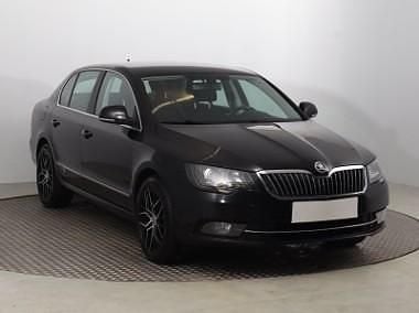 Używany Skoda Superb 170 KM (125 kW) 2014 Czarny Sedan/Limuzyna