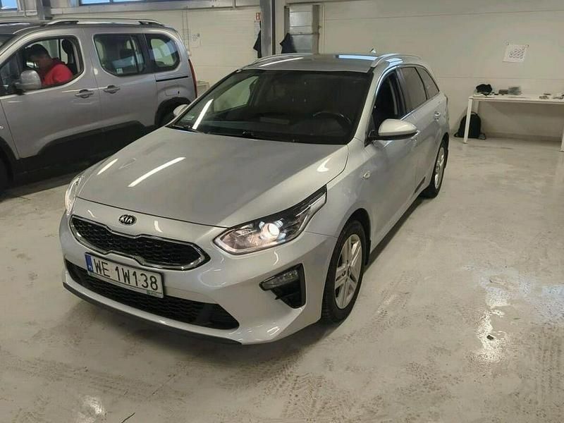 Używany Kia Ceed 2020 Srebrny Hatchback