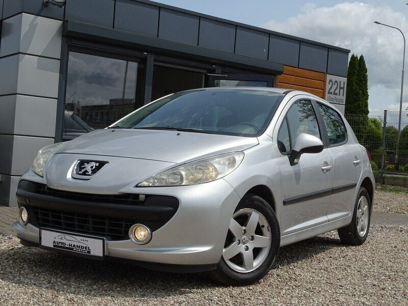 Używany Peugeot 207 95 KM (69 kW) 2009 Srebrny (metalik) Hatchback