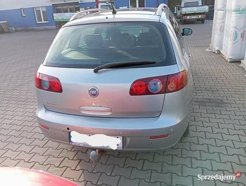 Używany Fiat Croma 150 KM (110 kW) 2006 Srebrny Kombi