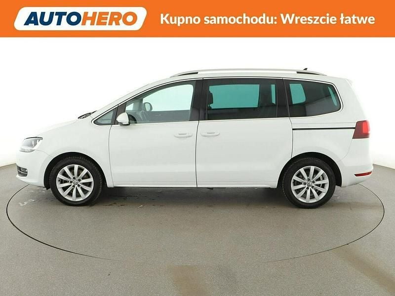 Używany VW Sharan Highline 150 KM (110 kW) 2016 Biały Minivan