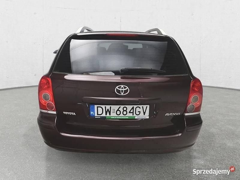 Używany 2008 Toyota Avensis | 12 000 zł (Dobra cena) - Obraz 1/4