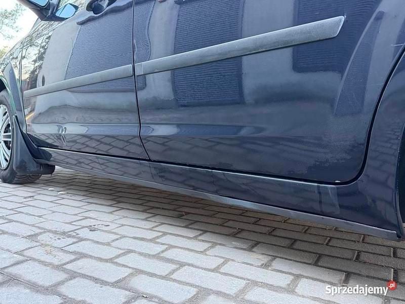 Używany Ford Focus 2007 Granatowy Hatchback