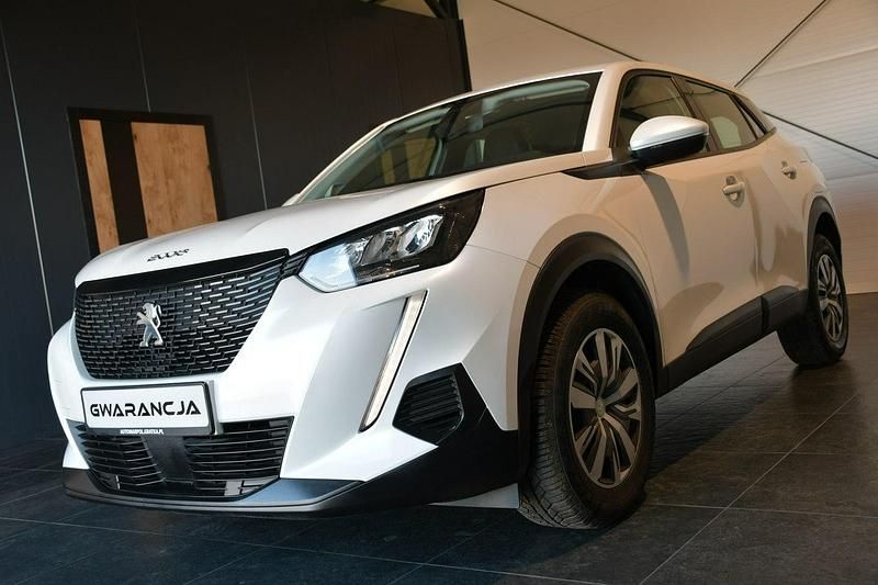 Biały (metalik, perła) Używany 2021 Peugeot 2008 SUV | 57 800 zł (Uczciwa cena) - Obraz 1/4