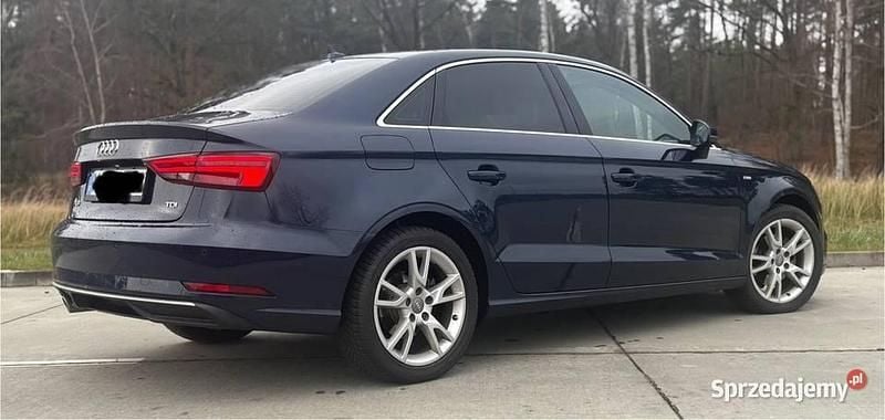 Niebieski Używany 2017 Audi A3 S-Line Sedan/Limuzyna | 58 900 zł (Uczciwa cena) - Obraz 1/4