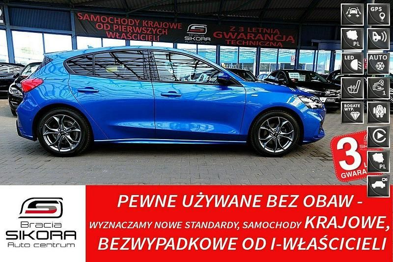 Niebieski Używany 2020 Ford Focus ST-Line Hatchback | 86 099 zł - Obraz 1/4