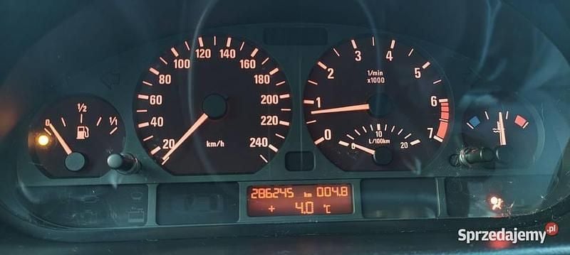 Używany BMW 320 1998 Srebrny Sedan/Limuzyna