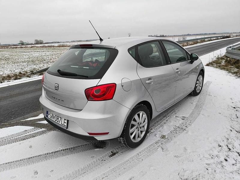 Używany Seat Ibiza 2015 Srebrny Hatchback