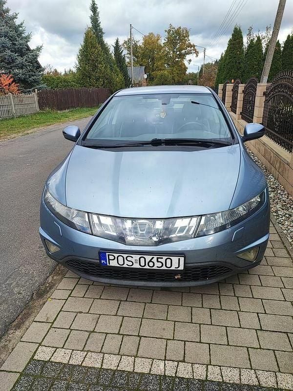 Srebrny Używany 2006 Honda Civic Hatchback | 15 500 zł (Uczciwa cena) - Obraz 1/4