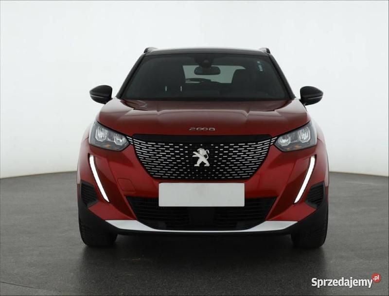 Używany Peugeot 2008 2023 Czerwony SUV
