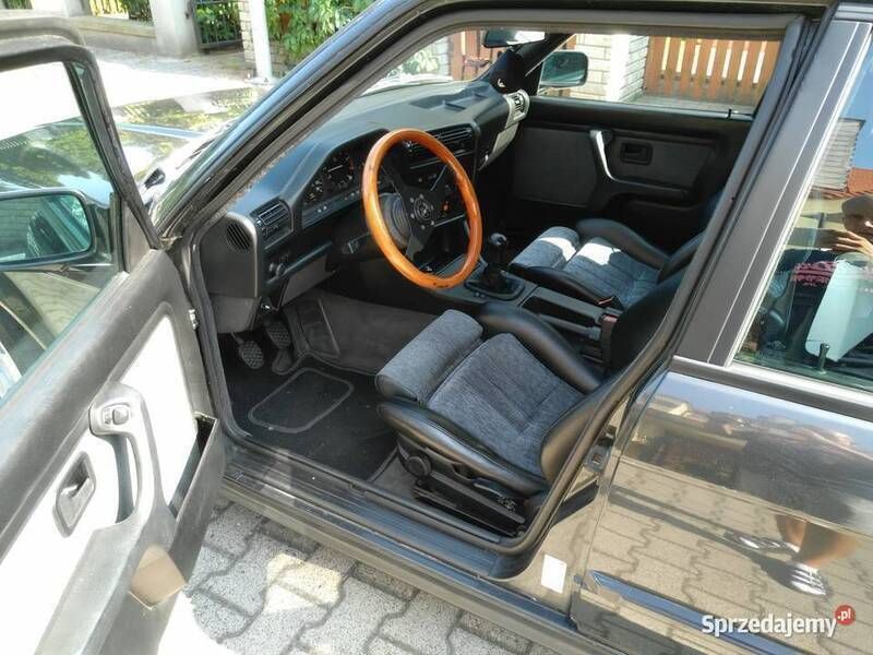 Używany 1992 BMW 325 Kombi | 35 000 zł - Obraz 1/4