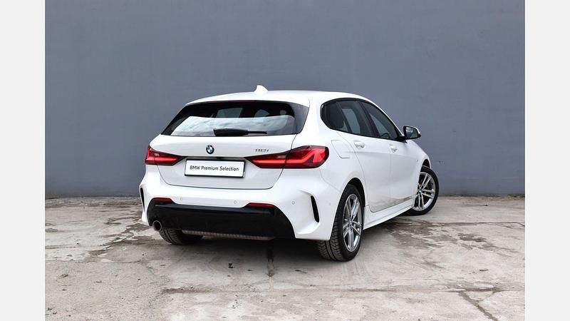 Używany BMW 118 Shadowline 136 KM (100 kW) 2023 Biel alpejska Hatchback