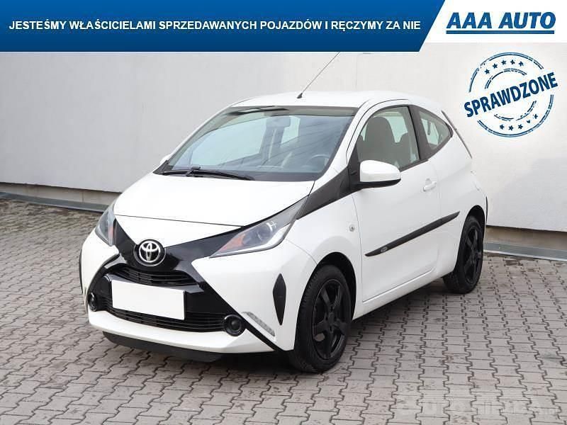 Używany Toyota Aygo 2014 Biały Hatchback