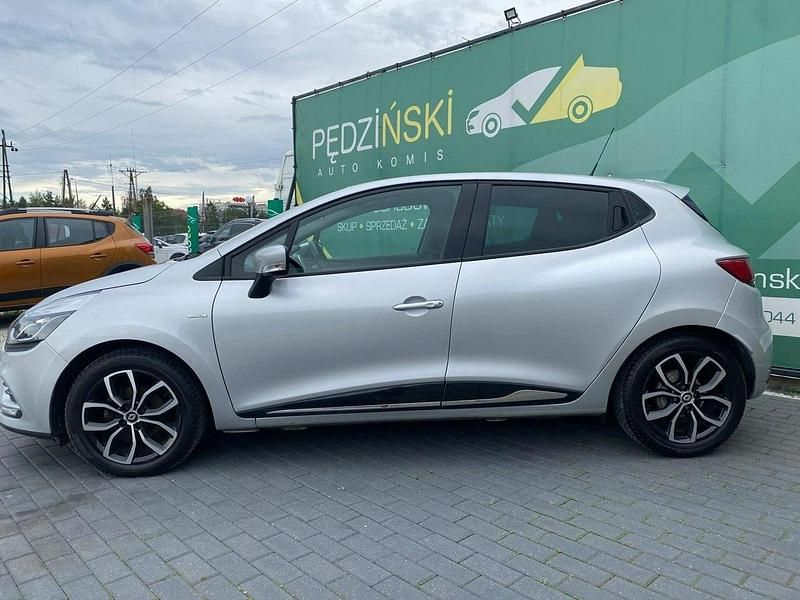 Używany Renault Clio IV 90 KM (66 kW) 2017 Srebrny Hatchback