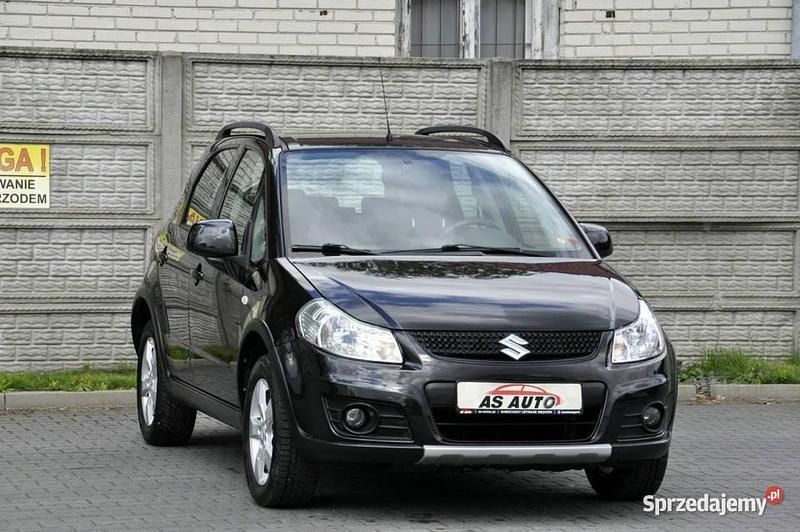 Czarny (metalik) Używany 2010 Suzuki SX4 Hatchback | 25 900 zł (Uczciwa cena) - Obraz 1/4