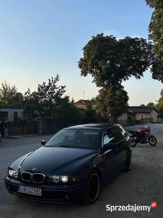 Niebieski Używany 2003 BMW 530 Exclusive Kombi | 8000 zł (Dobra cena) - Obraz 1/4