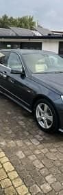 Używany Mercedes E350 292 KM (214 kW) 2010 Niebieski Sedan/Limuzyna