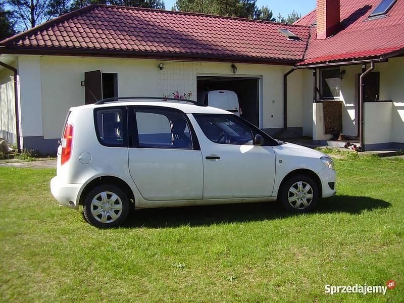 Używany Skoda Roomster 2013 Biały Minivan