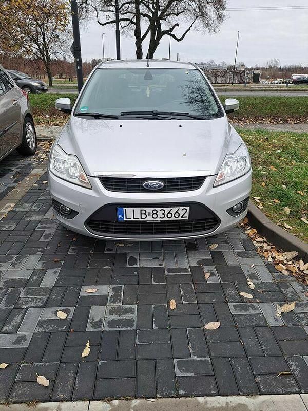 Srebrny Używany 2008 Ford Focus Hatchback | 8900 zł (Dobra cena) - Obraz 1/4