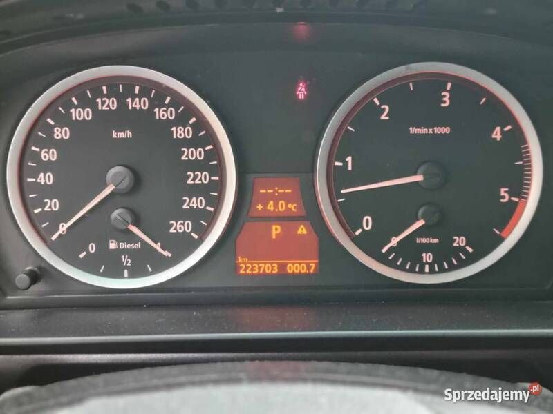 Srebrny Używany 2007 BMW 530 Sedan/Limuzyna | 29 900 zł (Dobra cena) - Obraz 1/4