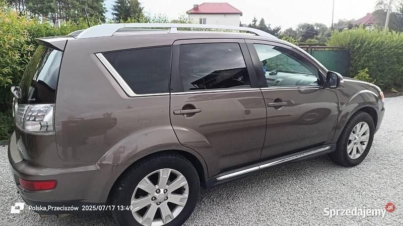 Używany Mitsubishi Outlander Instyle 2010 Beżowy SUV