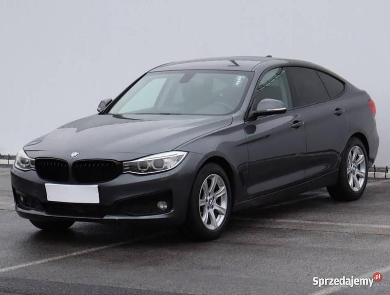 Używany BMW 318 Gran Turismo 2014 Szary Sedan/Limuzyna