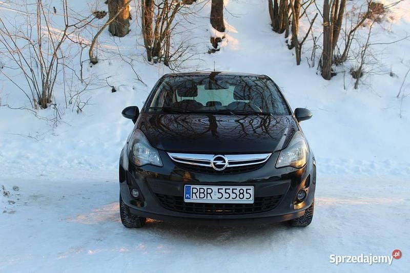 Używany Opel Corsa 2014 Czarny Hatchback
