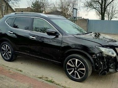 Czarny Używany 2014 Nissan X-Trail SUV | 28 999 zł - Obraz 1/4