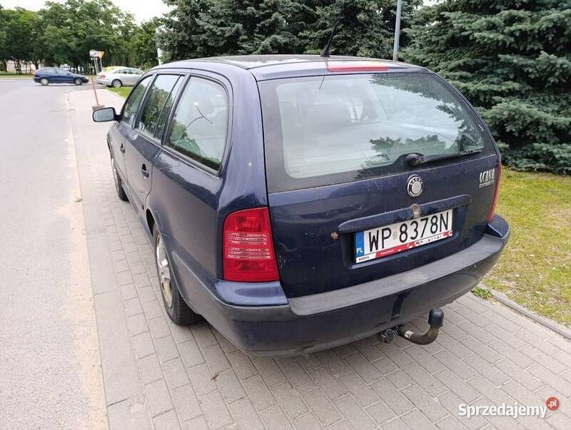 Granatowy Używany 2000 Skoda Octavia Kombi | 3400 zł (Super Cena) - Obraz 1/4