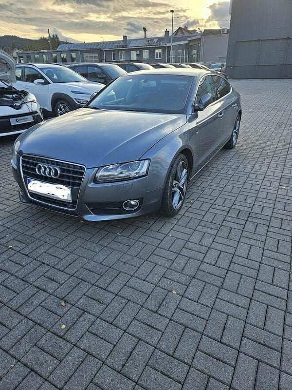 Szary Używany 2011 Audi A5 S-Line Coupe | 36 000 zł - Obraz 1/4