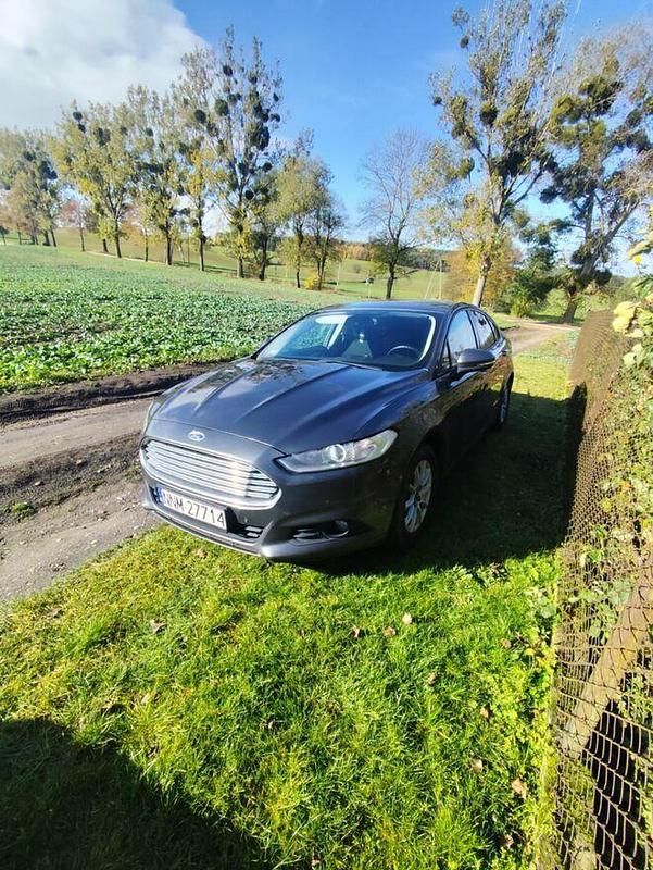 Używany Ford Mondeo 2015 Szary Hatchback