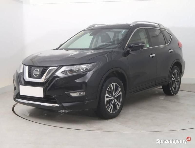 Używany Nissan X-Trail 177 KM (130 kW) 2017 Czarny SUV