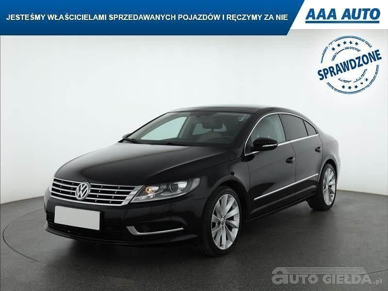 Używany VW CC 160 KM (117 kW) 2012 Czarny Sedan/Limuzyna