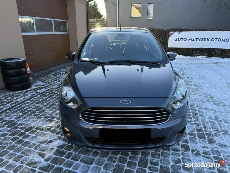 Grafitowy (metalik) Używany 2018 Ford Ka Plus Hatchback | 29 900 zł - Obraz 1/4