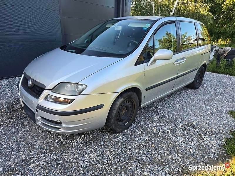 Srebrny Używany 2006 Fiat Ulysse Minivan | 3333 zł - Obraz 1/4
